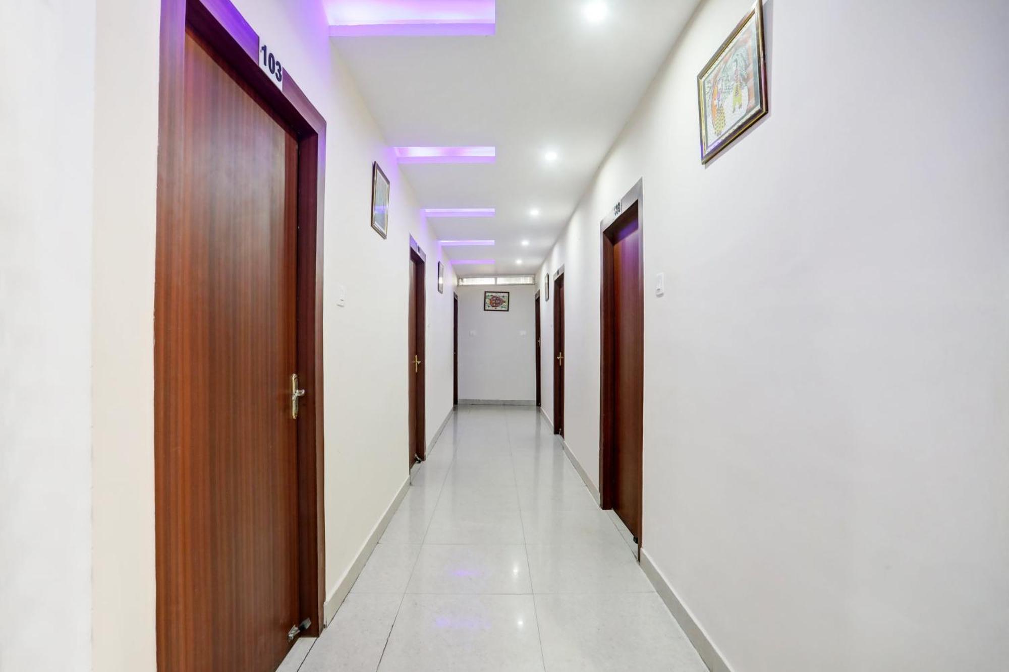 Hotel Super Collection O Danapur Near Railway Station Patna  Exterior foto